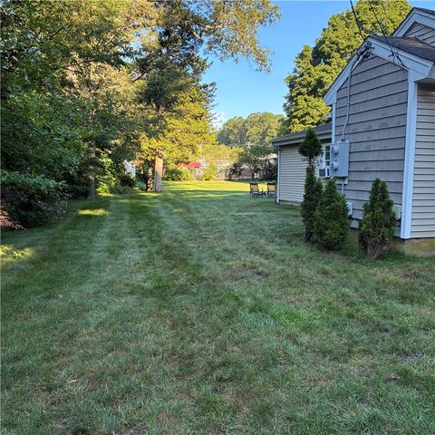 44 MAXWELL Drive, North Kingstown, RI 02852