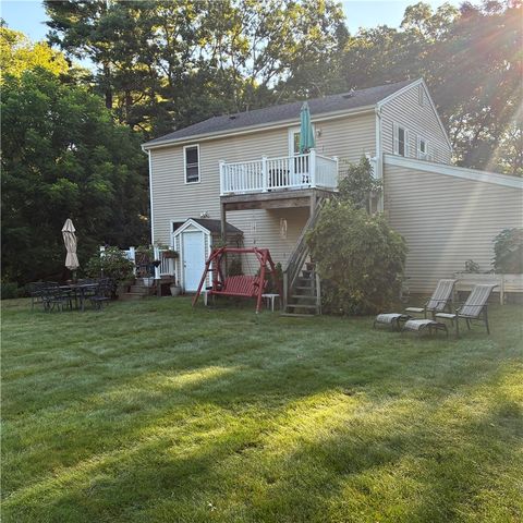 44 MAXWELL Drive, North Kingstown, RI 02852