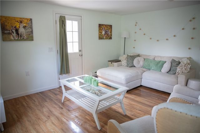 44 MAXWELL Drive, North Kingstown, RI 02852