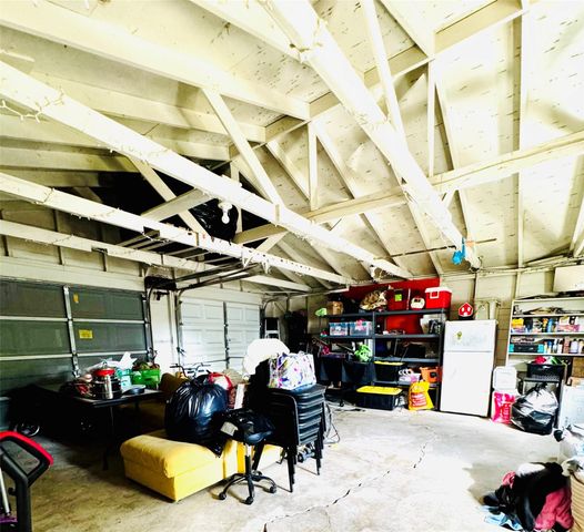 503 S Kansas Street, La Porte, TX 77571