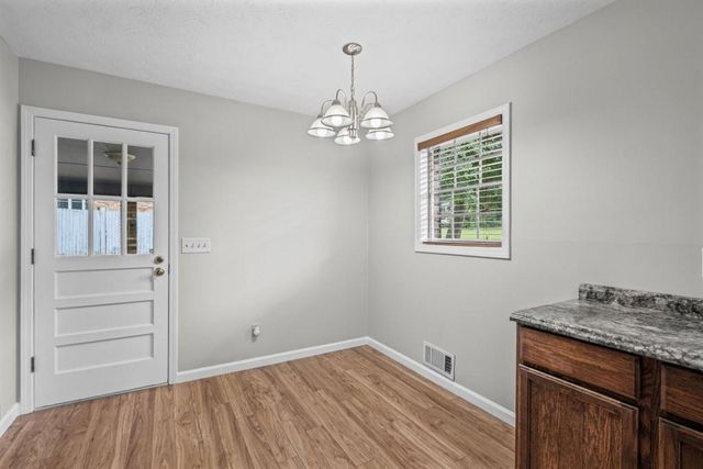 1050 Castlewood Drive, Woodstock, GA 30189