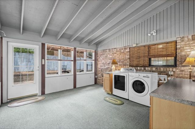 1050 Castlewood Drive, Woodstock, GA 30189