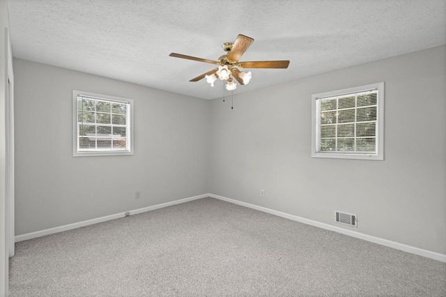 1050 Castlewood Drive, Woodstock, GA 30189