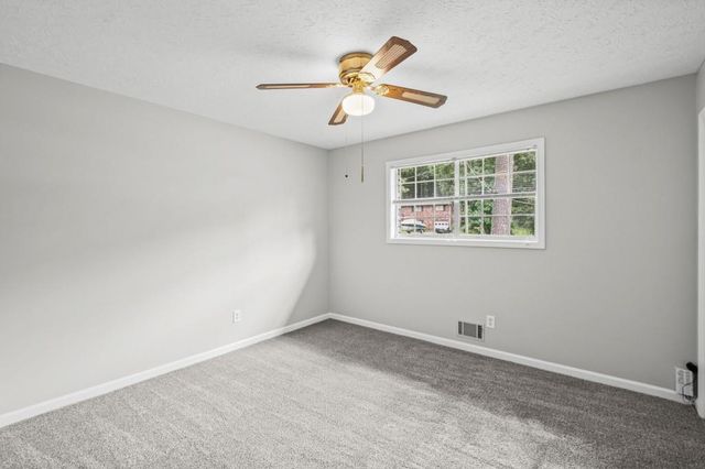 1050 Castlewood Drive, Woodstock, GA 30189