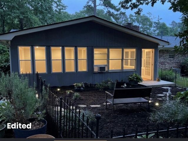 1050 Castlewood Drive, Woodstock, GA 30189