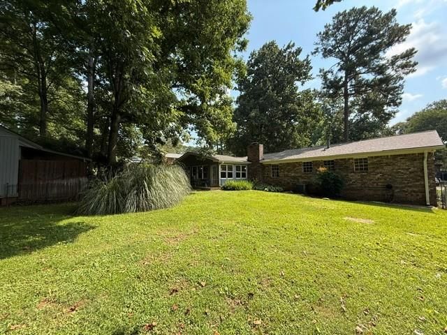 1050 Castlewood Drive, Woodstock, GA 30189