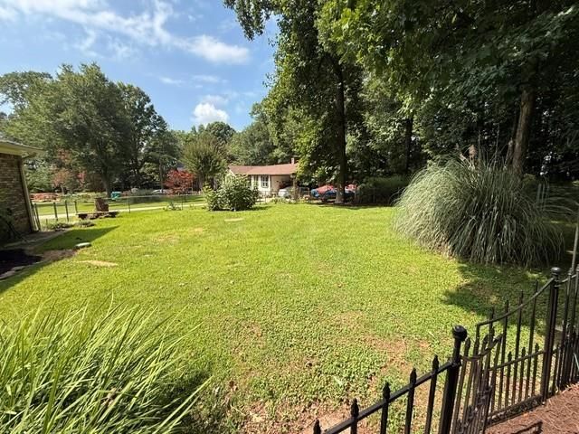 1050 Castlewood Drive, Woodstock, GA 30189