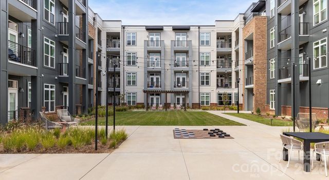 4520 Charlotte Park Drive B1, Charlotte, NC 28217