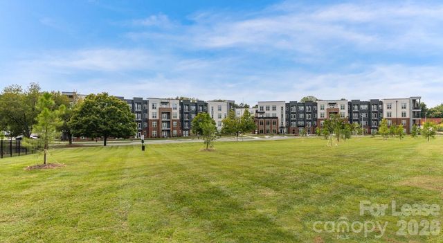 4520 Charlotte Park Drive B1, Charlotte, NC 28217