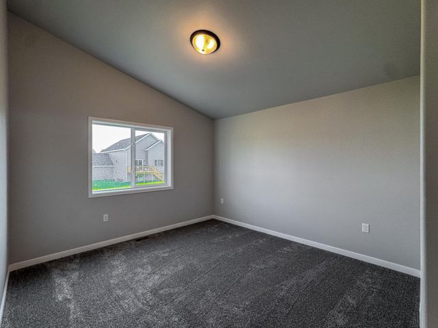 1107 60th Avenue W, West Fargo, ND 58078