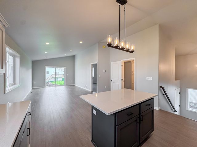 1107 60th Avenue W, West Fargo, ND 58078