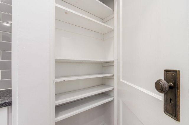 228 E Kelso Road, Columbus, OH 43202