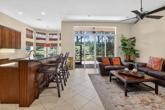 6959 Imperial Beach Circle, Delray Beach, FL 33446