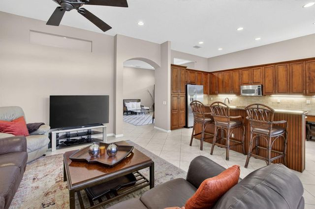 6959 Imperial Beach Circle, Delray Beach, FL 33446