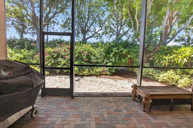 6959 Imperial Beach Circle, Delray Beach, FL 33446