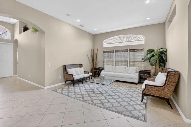6959 Imperial Beach Circle, Delray Beach, FL 33446