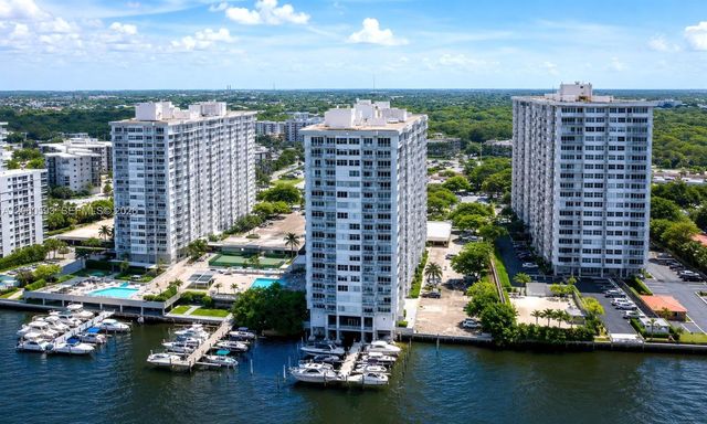 18071 Biscayne Boulevard 302, Aventura, FL 33160