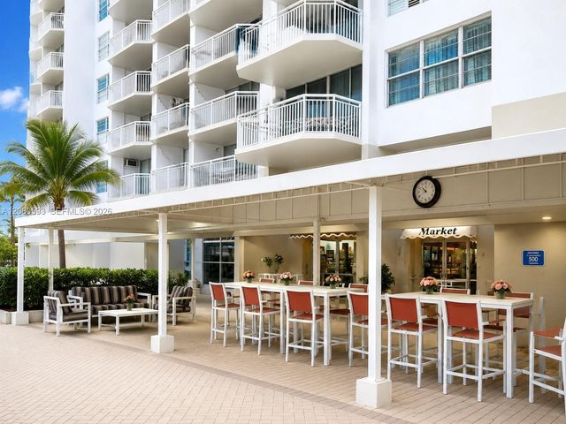 18071 Biscayne Boulevard 302, Aventura, FL 33160