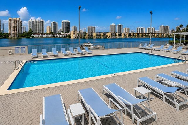 18071 Biscayne Boulevard 302, Aventura, FL 33160