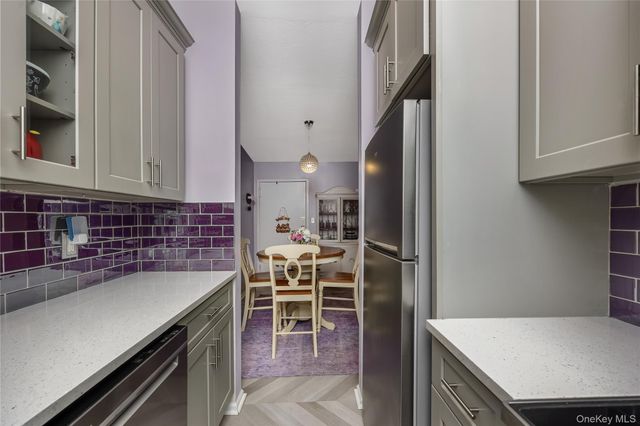 4 Rose Street Building 6-F-2, Oceanside, NY 11572