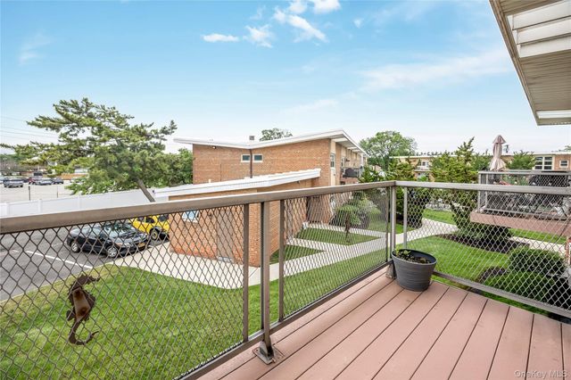 4 Rose Street Building 6-F-2, Oceanside, NY 11572