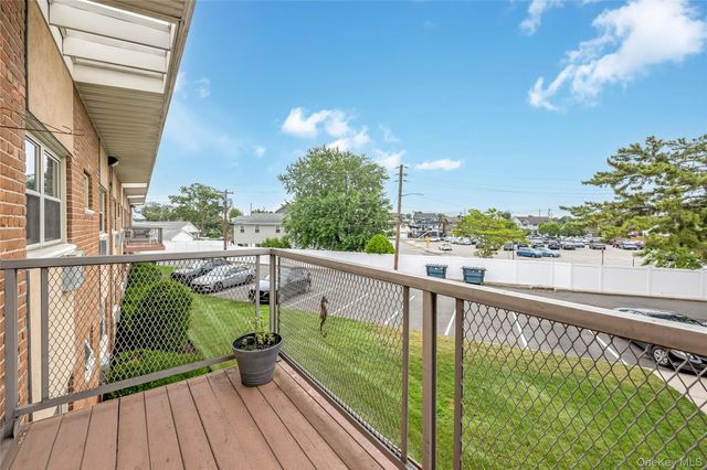4 Rose Street Building 6-F-2, Oceanside, NY 11572