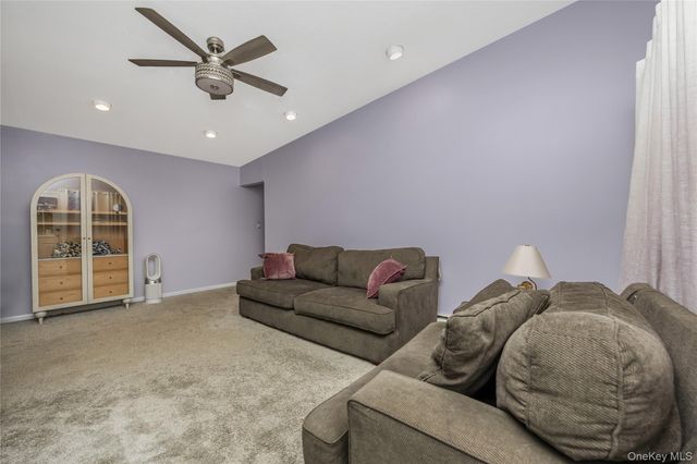 4 Rose Street Building 6-F-2, Oceanside, NY 11572
