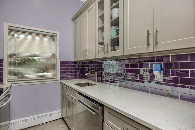 4 Rose Street Building 6-F-2, Oceanside, NY 11572