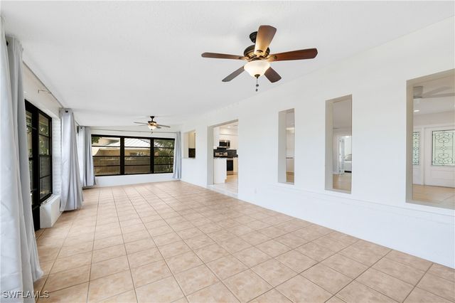 3461 Lakeview DR, Naples, FL 34112