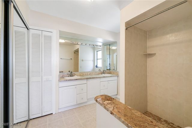 3461 Lakeview DR, Naples, FL 34112