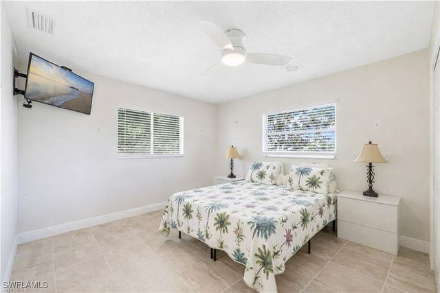 3461 Lakeview DR, Naples, FL 34112