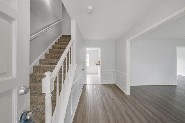 7611 Theisswood Road, Spring, TX 77379