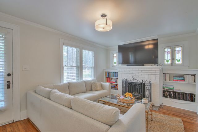 1121 Stratford Ave, Nashville, TN 37216