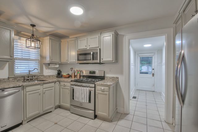 1121 Stratford Ave, Nashville, TN 37216