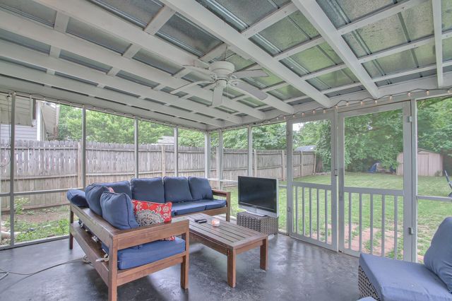 1121 Stratford Ave, Nashville, TN 37216