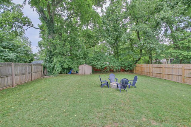 1121 Stratford Ave, Nashville, TN 37216