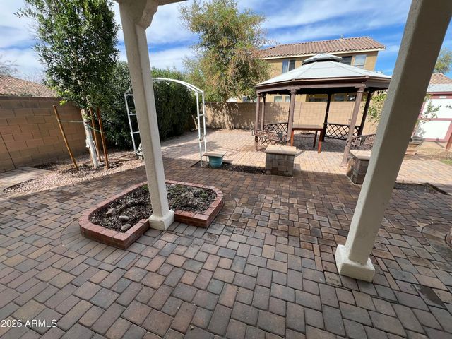 2552 W SAINT CATHERINE Avenue, Phoenix, AZ 85041