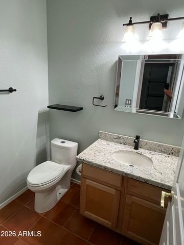 2552 W SAINT CATHERINE Avenue, Phoenix, AZ 85041