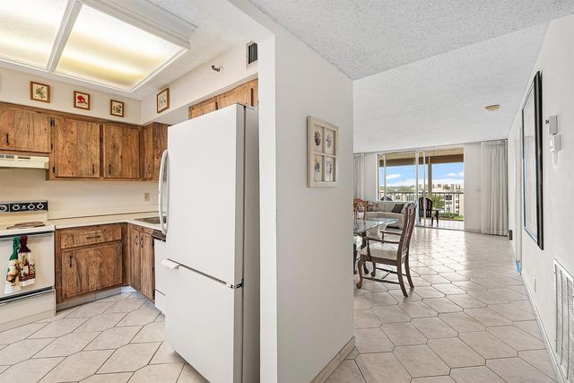 14623 Bonaire Boulevard 602, Delray Beach, FL 33446