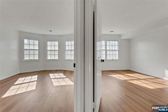 15 Crystal Lane 307, Paterson, NJ 07501