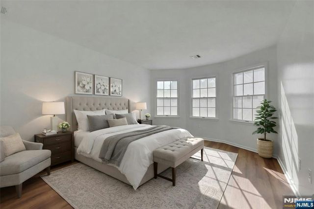 15 Crystal Lane 307, Paterson, NJ 07501