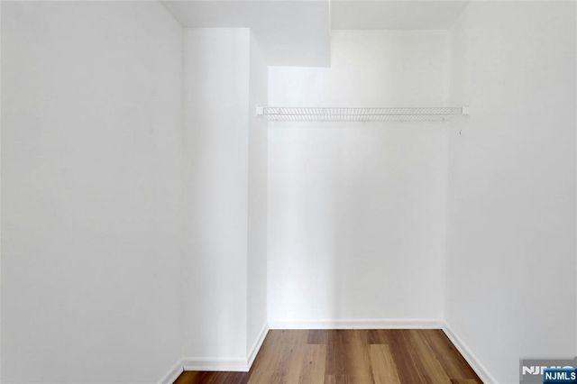 15 Crystal Lane 307, Paterson, NJ 07501