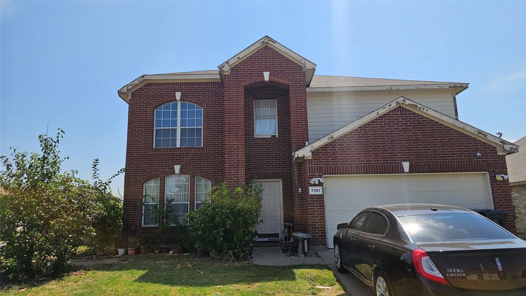 7301 Tin Cup Drive, Arlington, TX 76001