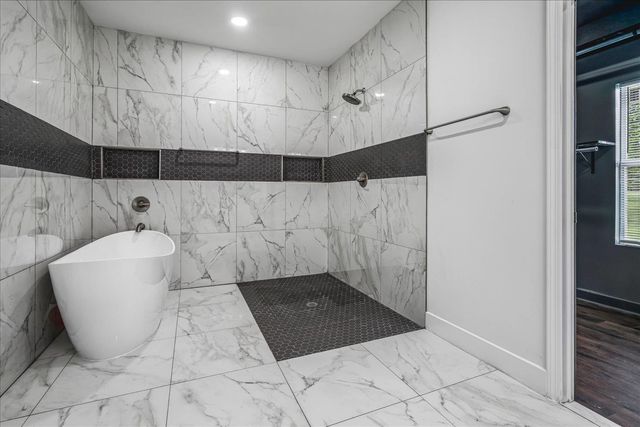 56 S SANGA RD, Cordova, TN 38018