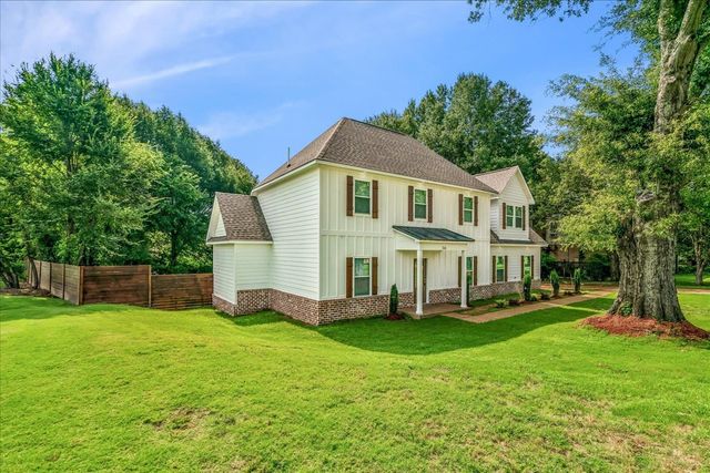 56 S SANGA RD, Cordova, TN 38018