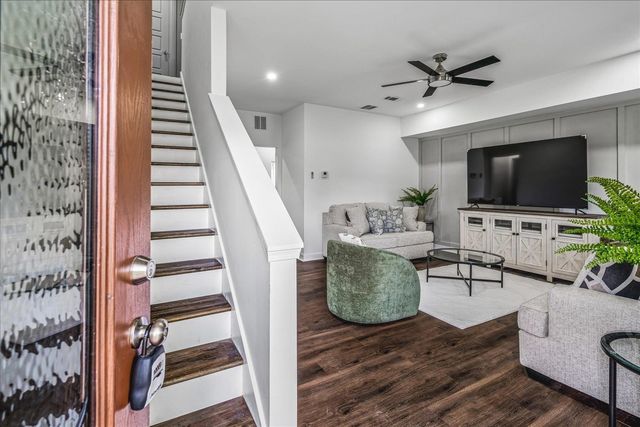 56 S SANGA RD, Cordova, TN 38018