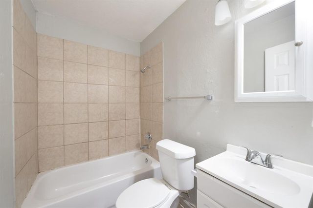 1600 E Madison Street, Oklahoma City, OK 73111