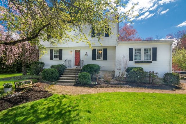 15 Williams Road, North Reading, MA 01864