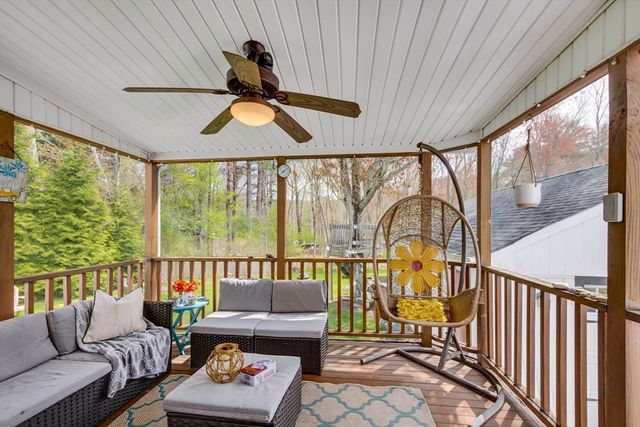 15 Williams Road, North Reading, MA 01864