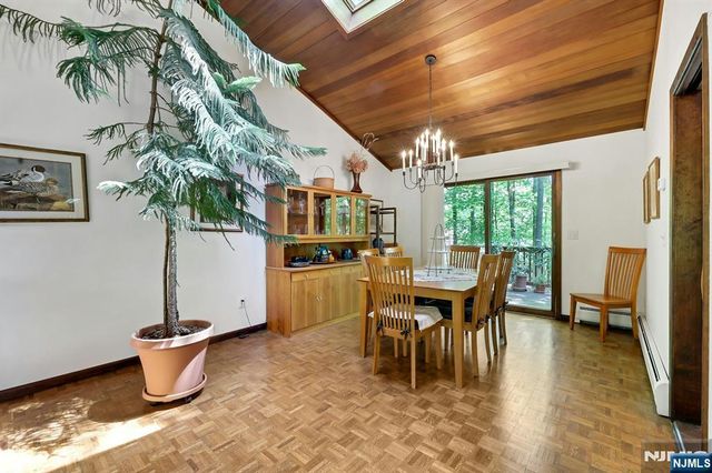 17 Wescott Street, Old Tappan, NJ 07675